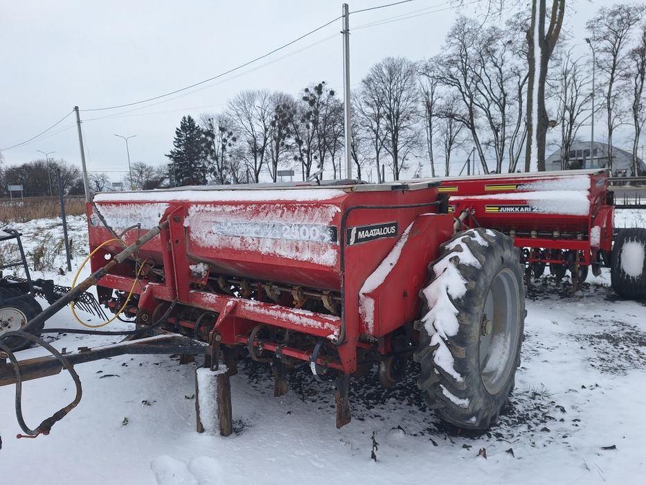 Дискова сівалка SIMULTA 2500 приципна з катками на два бачки