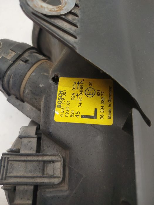 Ótica / farol esquerda PEUGEOT 406 (8B)