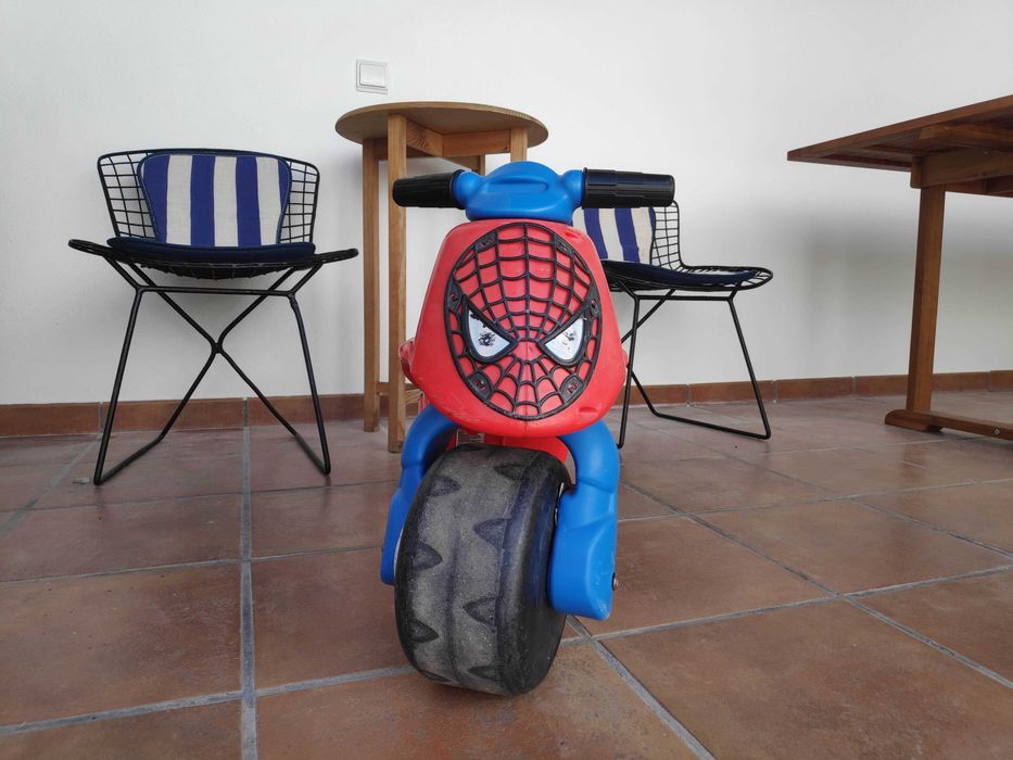 Mota sem pedais Spider man 2 a 5 anos