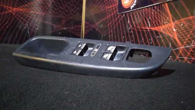 Comando Do Vidro Frente Esquerdo Volkswagen Golf V (1K1)