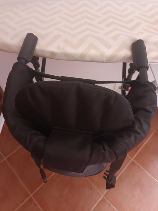 Cadeira de papa de mesa