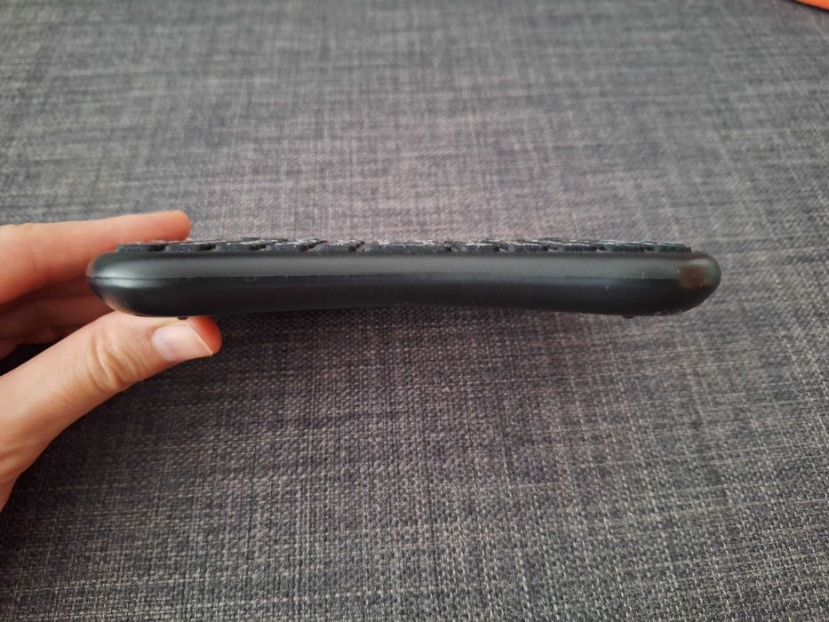 Teclado wireless bluetooth com rato integrado