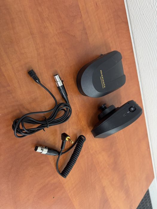 Zestaw bezprzewodowy Marantz PMD 750 r t oraz mikrofon krawatowy 750t