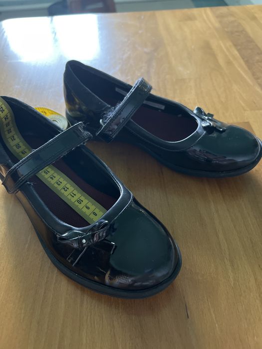Туфлі дитячі Clarks 35 розмір