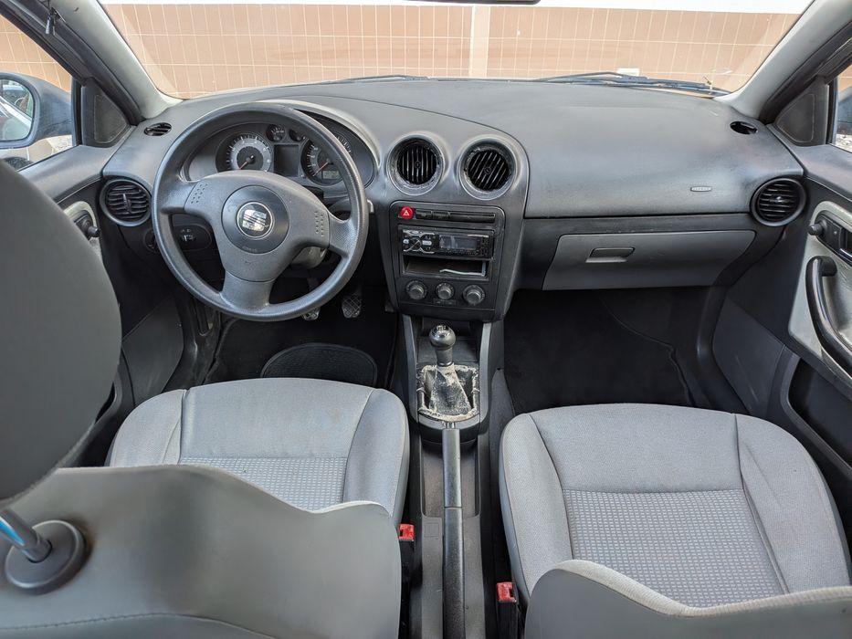 Seat Ibiza1.2 i 16 V 65 CV 03