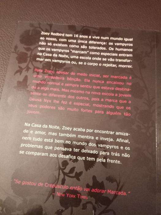 Livro- Marcada- P. C. Cast + Kristin Cast