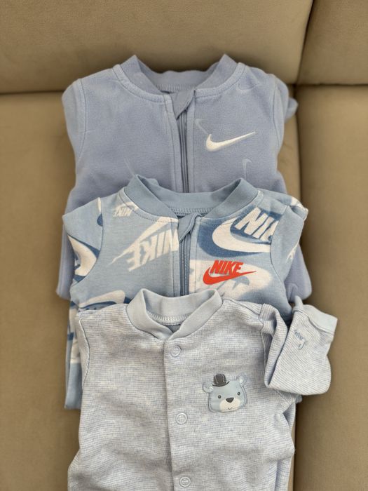 Nike pajacyki rozmiar 56