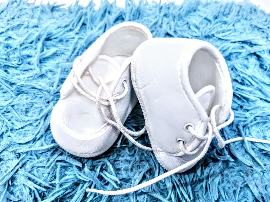 Butki niemowlęce do chrztu 6-12m r 19 wkł do 10,5 cm Christopher