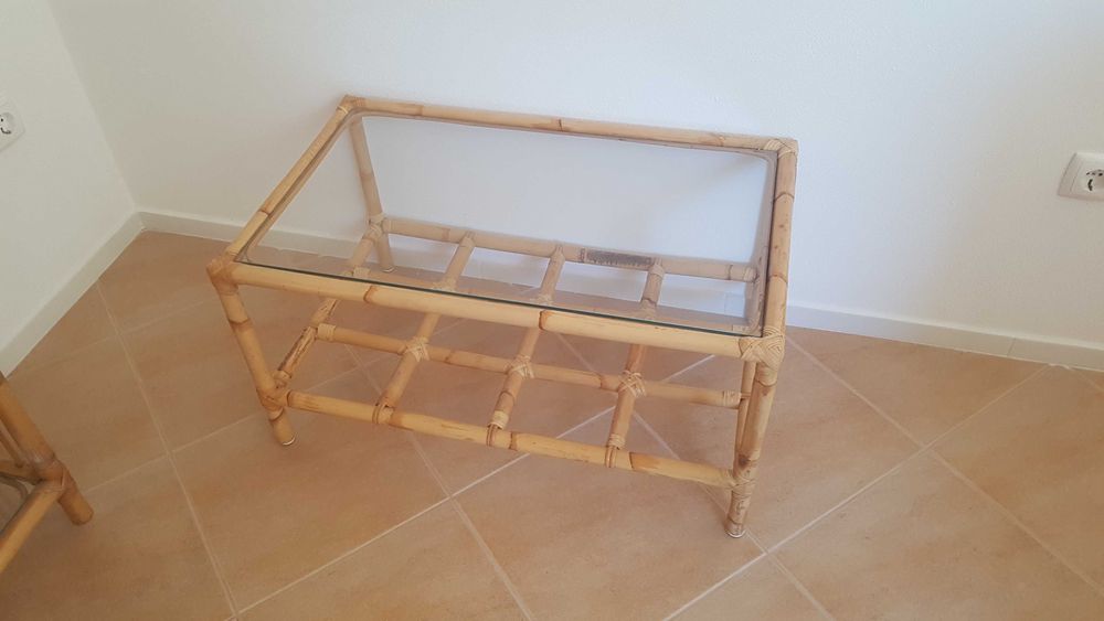 Prateleira/Estante e Mesa - de bambu/vime e vidro - de alta qualidade