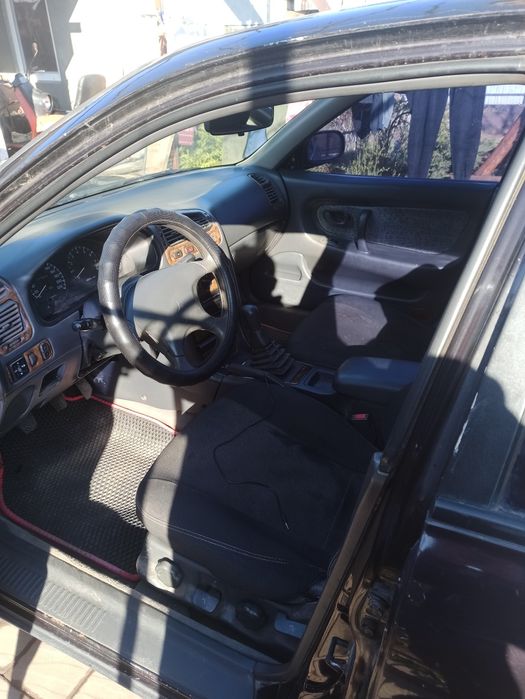 Мутсубіші галант  7