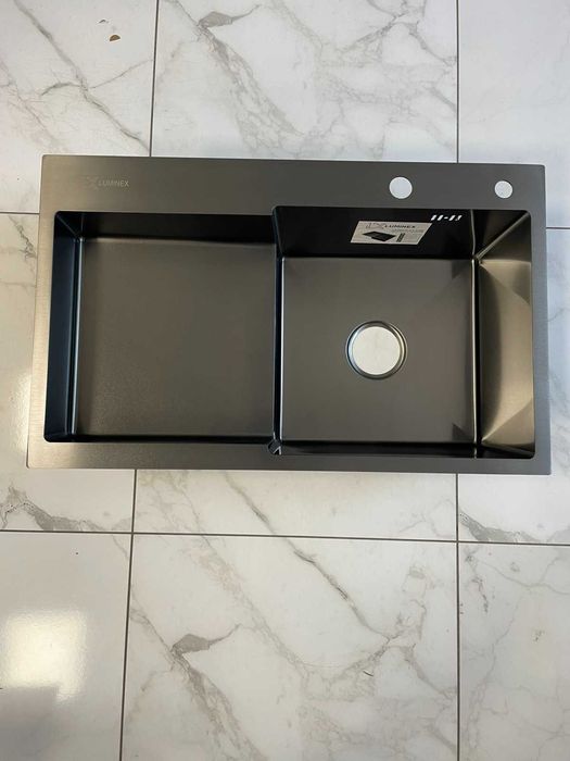 Мийка кухонна Luminex 7848 см права і кран з висувним виливом з латуні