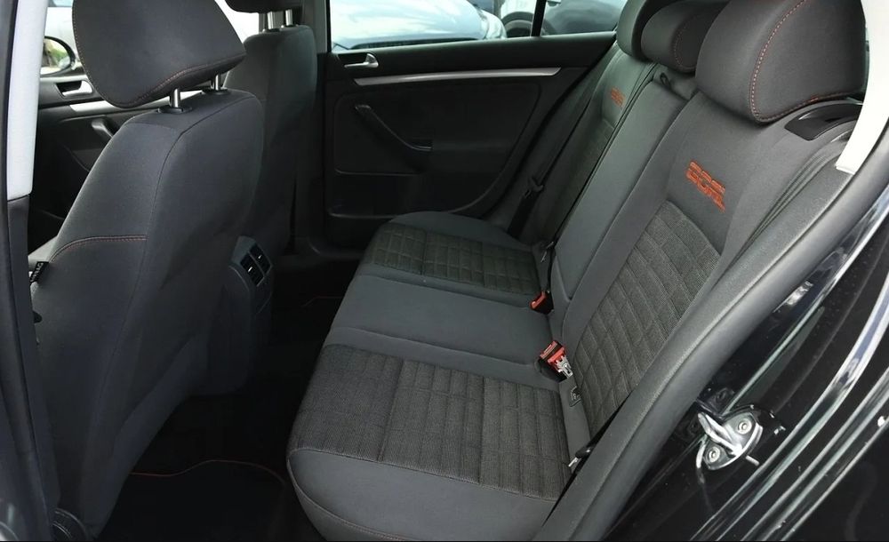 Volkswagen Golf 5 1.6 mpi
