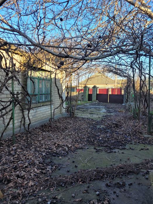 Дом под кап.ремонт в центре Нерубайского по цене участка 10 соток.