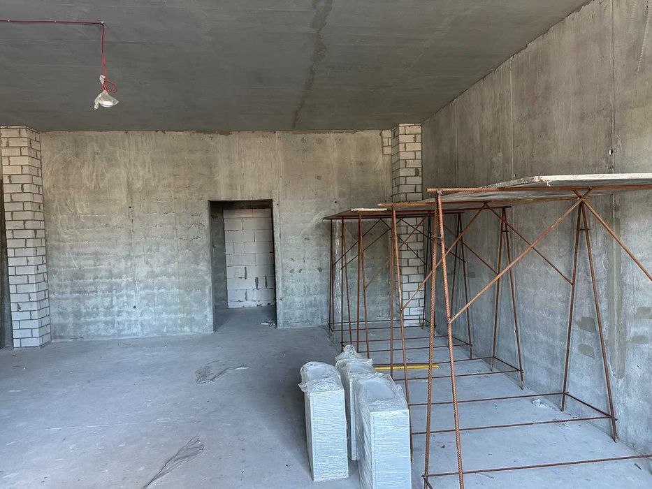 Здам комерційне приміщення 78 м.кв на 1 пов житл. будинку. Бровари