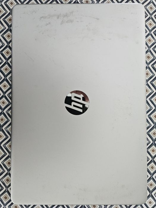Portátil HP 15.6" | i3 1125G4 (4 Cores / 8 Threads) | 8GB RAM | 256GB SSD