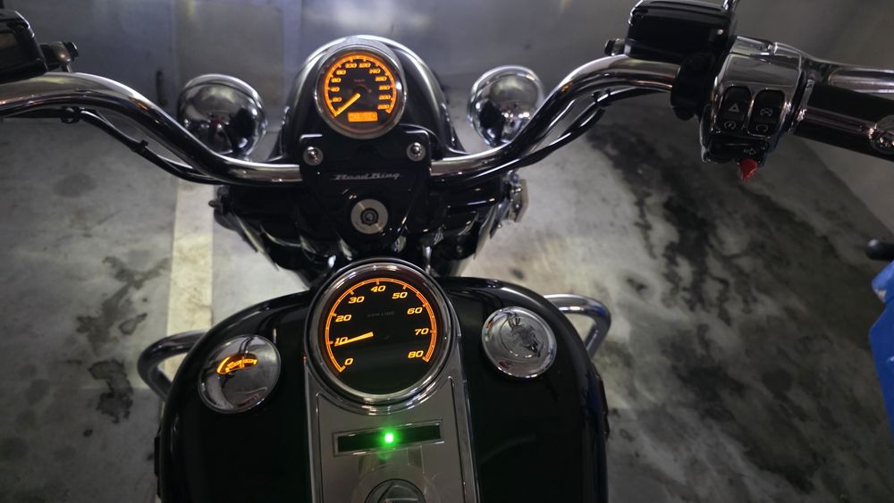 Harley Davidson road king 107