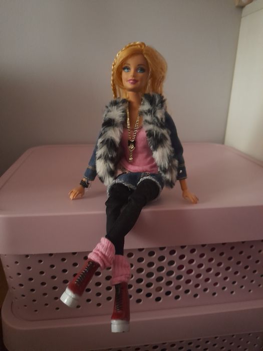 Barbie style Lux Fashionistas 2009 rok