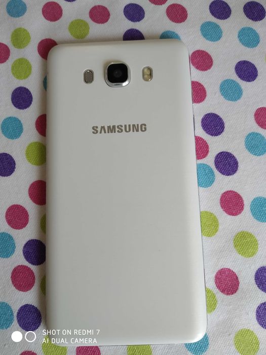 Telemóvel Samsung J7