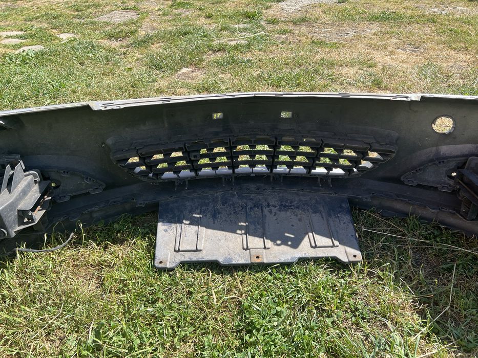 Продам бампер опель вектра с