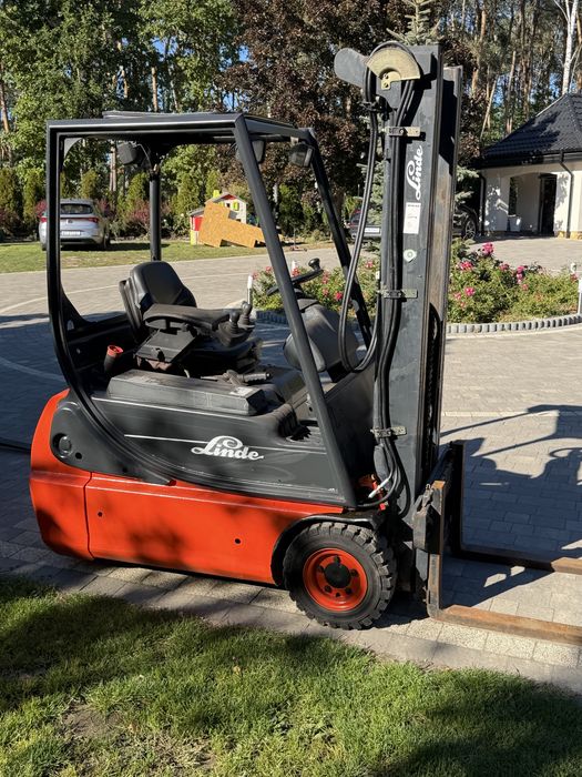 Wózek widlowy linde E16