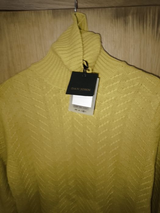 Camisola gola alta Dan John