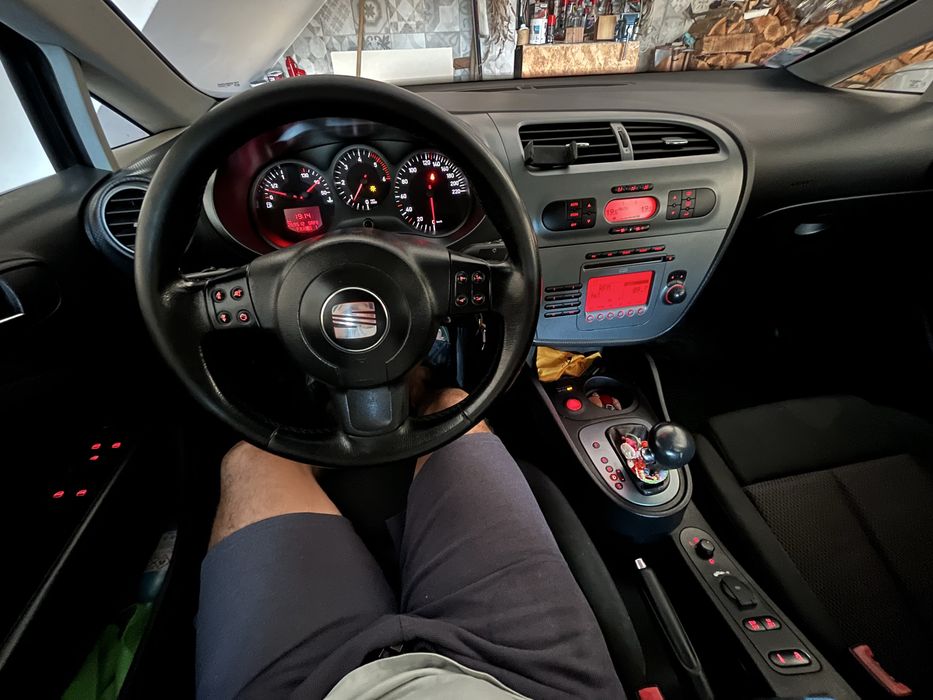 Seat Leon 1.9tdi sport up 105cv DSG