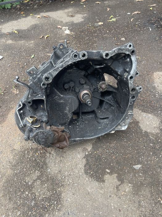 Кпп Peugeot 205 1,9 Пежо 205 коробка передач.