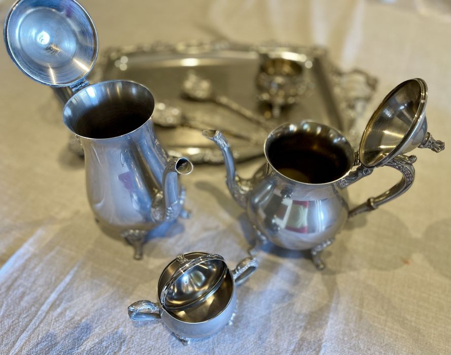 Elegância e Tradição em Cada Chávena