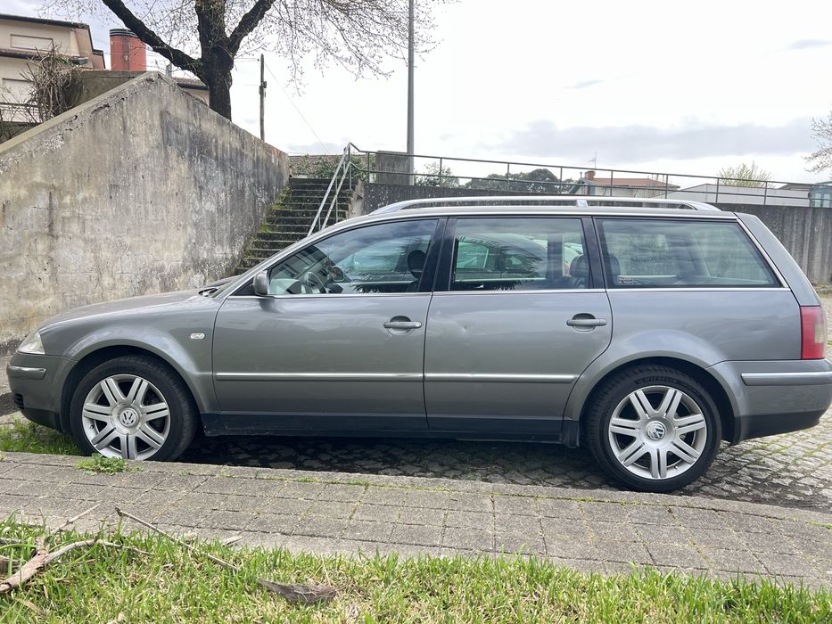 VW Passat HighLine 1.9tdi 130cv (AVF)C/Gancho de reboque de origem,jante 17 - 225/45/17