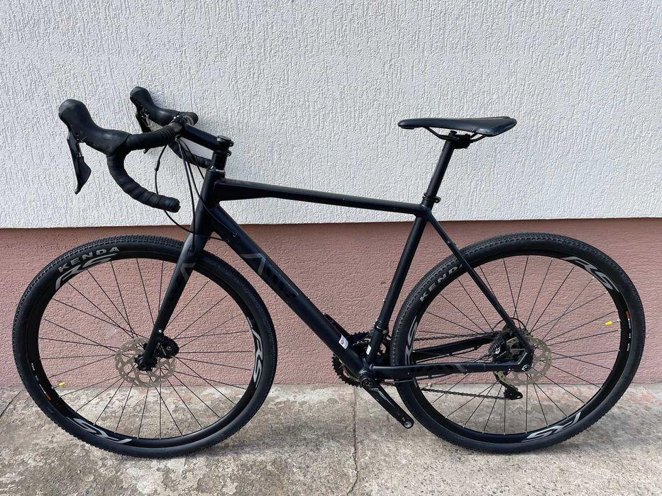 Rower gravel Orbea Terra, Shimano 105, hydraulika