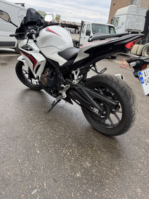 Honda CBR400R Перша реєстрація.