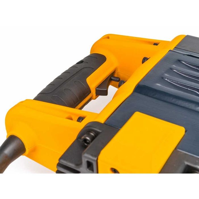 Młot udarowy wyburzeniowy HEX SDS 3000W 45J