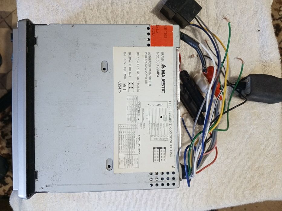 Авто магнітола MAJESTIC scd99MP3 під ремонт
