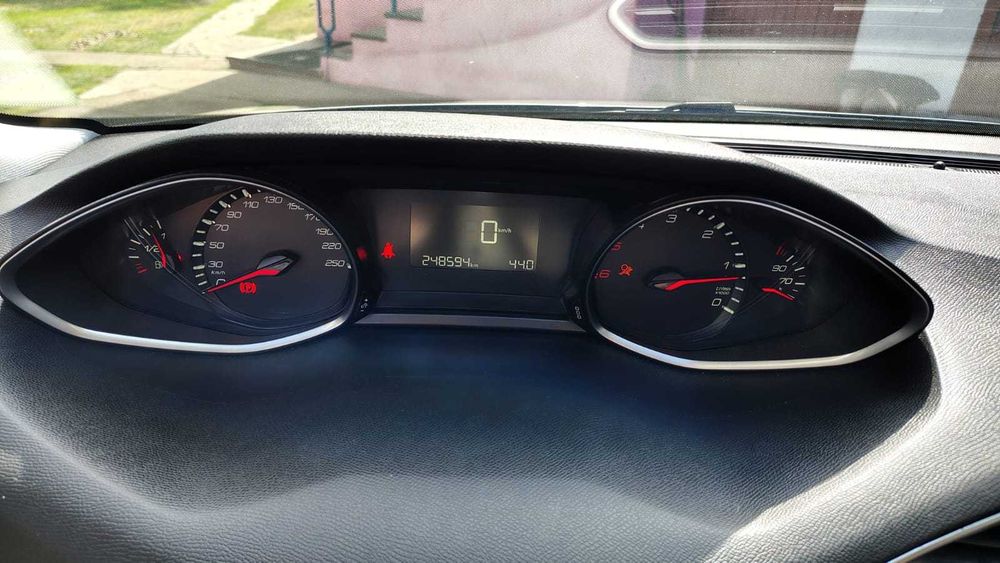 Peugeot 308 SW 2015