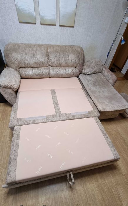 Продам диван ЛВС