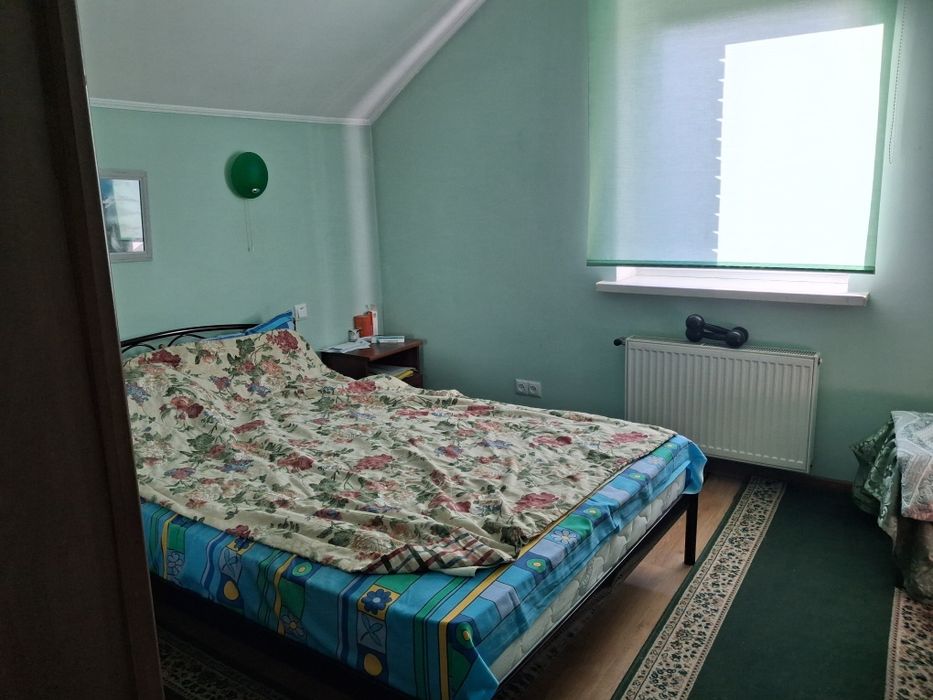 Продам свій 2повеерхови житловй  будинок у Вишгороді