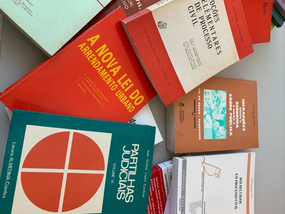 Livros antigos bom estado