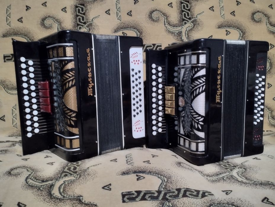 Продам гармонь гармошку тульська 402