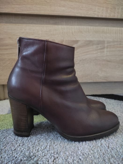 Skórzane Bordowe zasuwane botki Ryłko 35