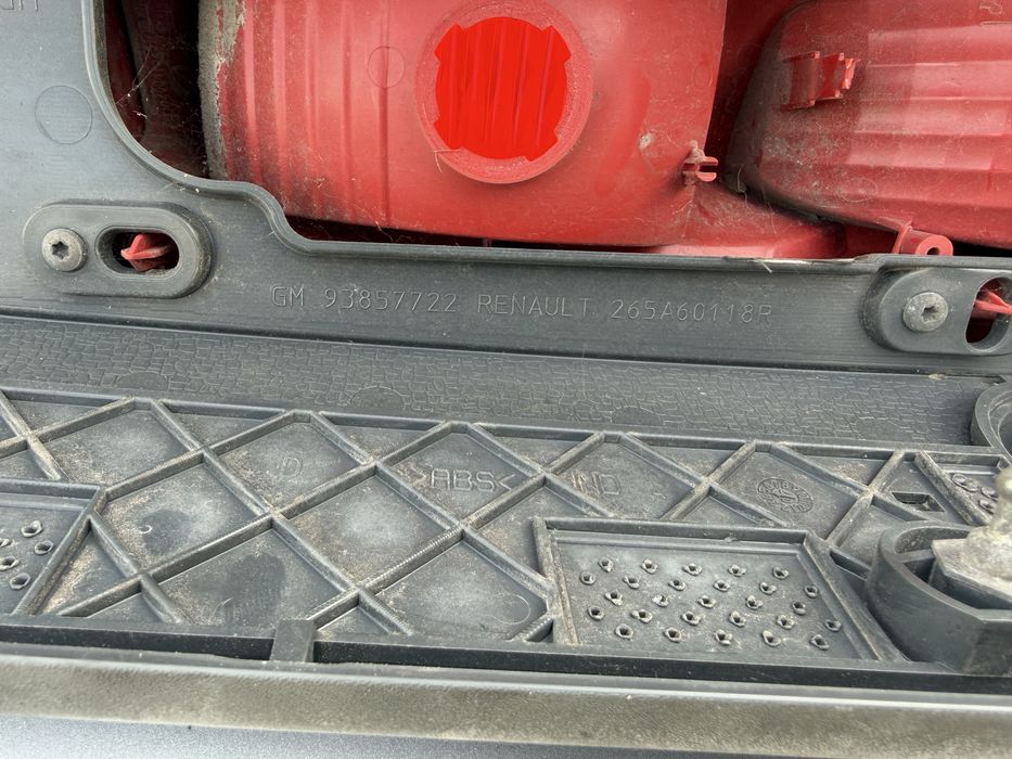 Задний правый фонарь opel vivaro, trafig