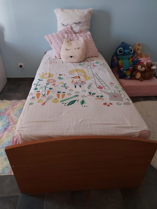 Cama criança com colchão e gavetas