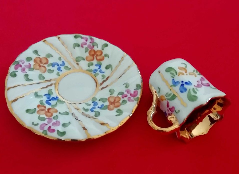Chávena em porcelana pasta de Limoges – Miniatura de coleção