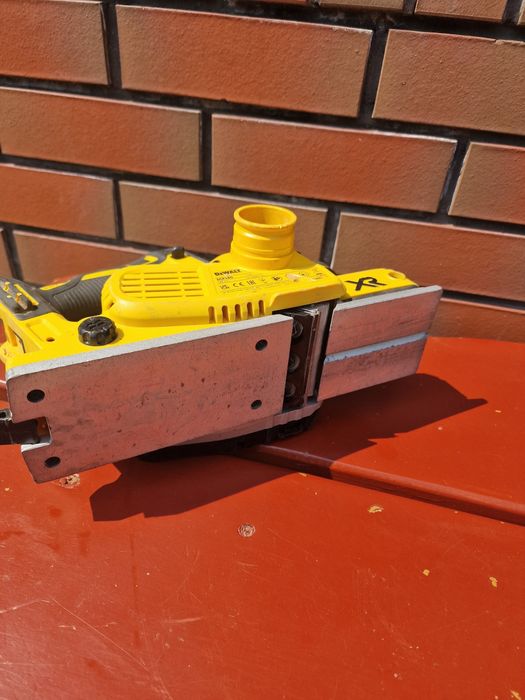 Dewalt DCP580 strug chebel