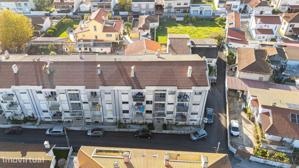 Apartamento T3 com Suite e Garagem para 2 Carros – Centro de Estarreja