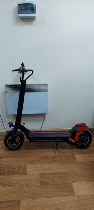 Електросамокат Tesla 16000