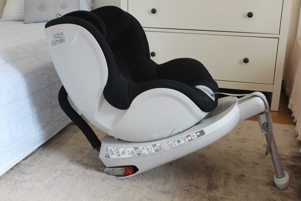 Cadeira Auto Britax Römer Dualfix Isofix 0+/1 Cosmos Black