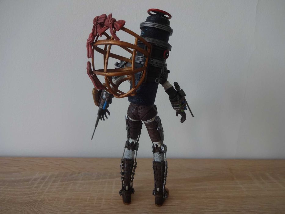 UNIKAT! BioShock 2 - Big Sister Figurka NECA