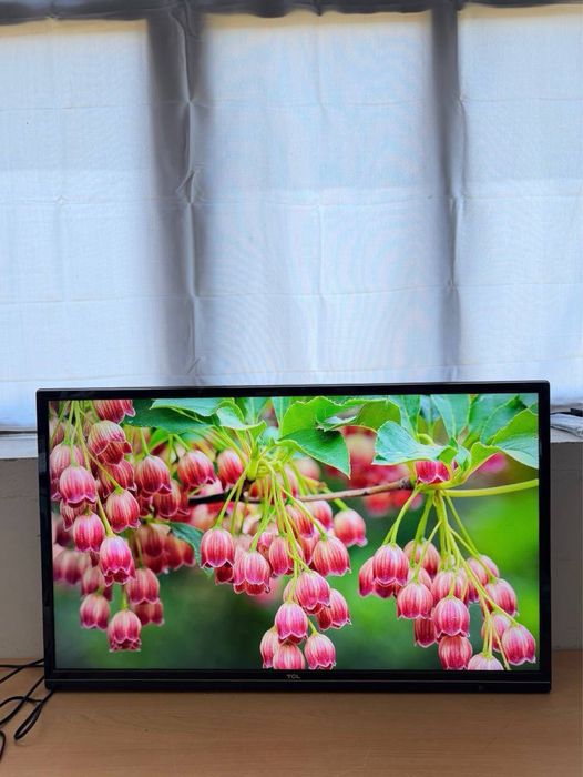 Телевізор TCL 40″ Full HD / пульт / L40E3005F