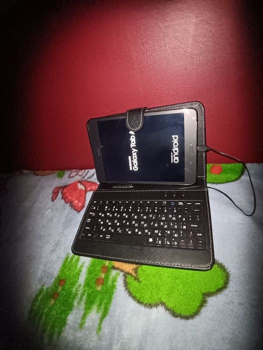 Чохол+ клавіша до планшетів