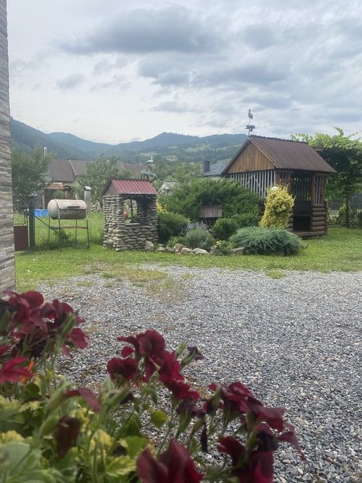 Відпочинок / Ясіня/Здається садиба у Музики в мальовничому куточку смт